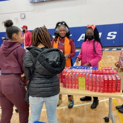 Cultured Pearls_Thanksgiving Food Drive 3 Nichelle